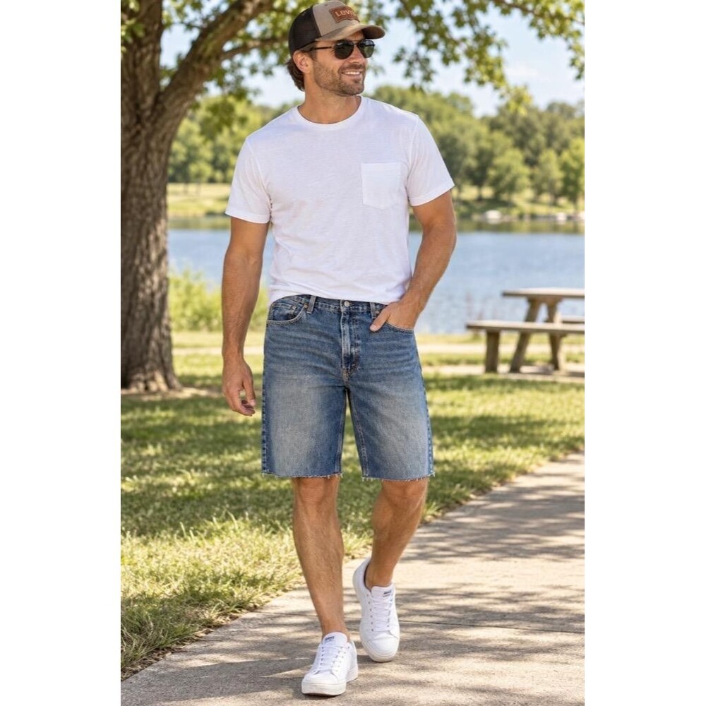 Levis 565 Baggy Jean Shorts Mens 40 Blue Medium Wash Cotton Denim NEW